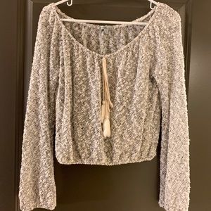 Long sleeve sweater crop!